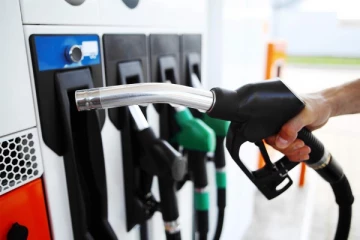 வாகன ஓட்டிகளுக்கு சிரமம் ... இன்று பெட்ரோல், டீசல் கொள்முதல் நிறுத்தம்