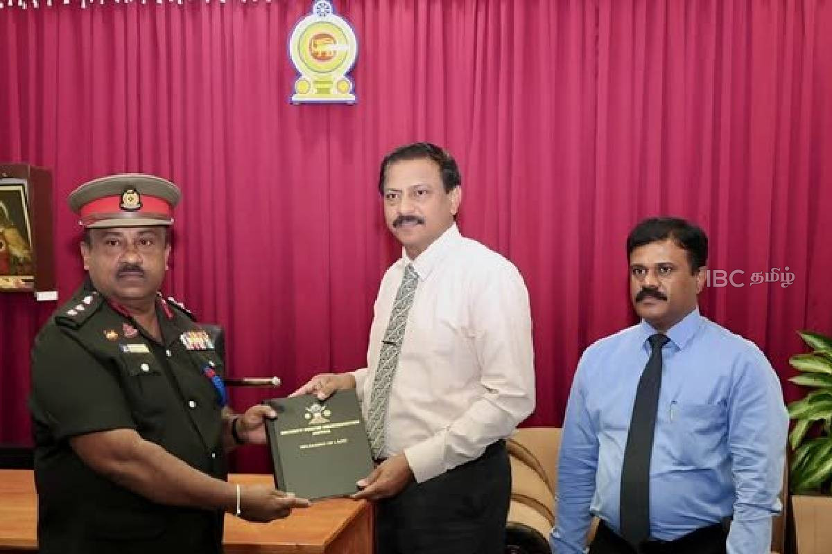 யாழில் பாதுகாப்பு படையினர் வசமிருந்த 11.23 ஏக்கர் காணி விடுவிப்பு! | 11 23 Ac Land Held By Military In Jaffna Released