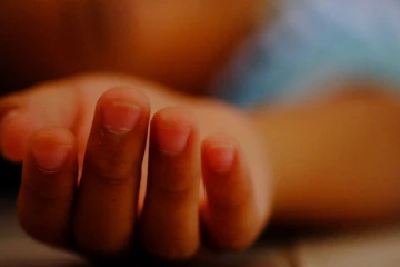 அசாமில் பயங்கரம்.. தூங்கி கொண்டிருந்த 5 வயது சிறுமியை கடத்தி சென்று நரபலி கொடுத்த சாமியார்!