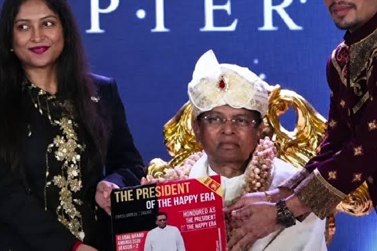 மைத்திரிக்கு மகிழ்ச்சியான சகாப்தத்தின் ஜனாதிபதி விருது - அப்பாவி உயிர்களை பறித்த ஈஸ்டர் தாக்கதல் | Maithri Honoured As President Of The Happiest Era