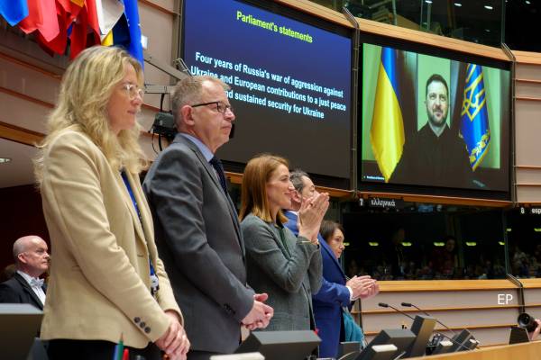 உக்ரைனுக்கு 8.1 பில்லியன் டொலர் கடனுதவி... சர்வதேச நாணய நிதியம் ஒப்புதல் | Imf Approves Billion Loan For Ukraine