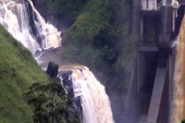 අධික වර්ශාව නිසා අද සිදු වූ දේ.. අවදානම තවදුරටත්..