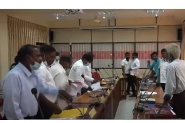 டக்ளஸ் தேவானந்தாவிற்கு எதிராக நிறைவேற்றப்பட்ட தீர்மானம்!