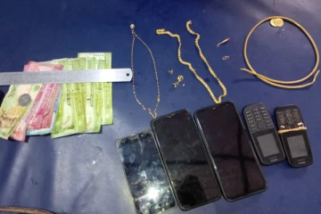 சுன்னாகத்தில் களவாடப்பட்ட நகைகளுடன் ஊர்காவற்றுறையில் சிக்கிய நபர்