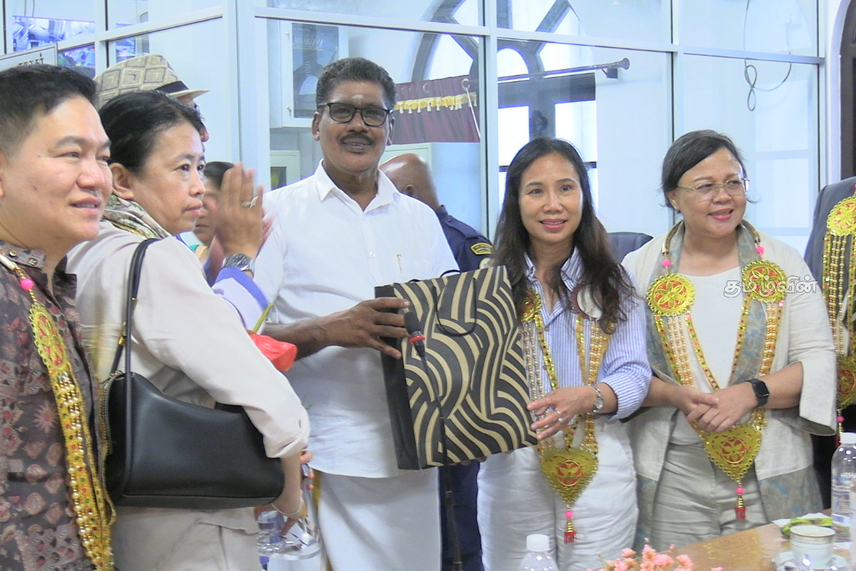 ஆசிய நாடுகளை சேர்ந்த தூதுவர்கள் மட்டக்களப்பு மாநகரசபைக்கு விஜயம் | Growth Opportunities In The Tourism Sector Batti