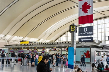 கனடா விமான நிலையத்தில் பெருமளவிலான தங்கம் கொள்ளை: திணறும் பொலிஸார் - உலக செய்திகளின் தொகுப்பு