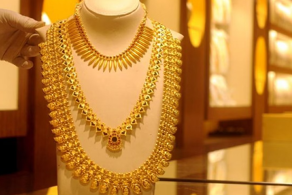 தங்கம் வாங்க காத்திருப்போருக்கு மகிழ்ச்சி தகவல்! | Those Waiting To Buy Gold