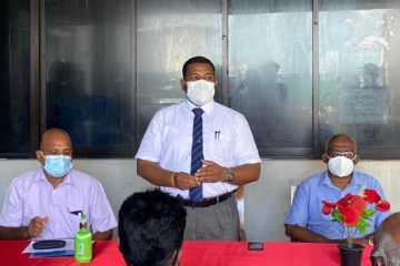 திருமலை கடற்றொழிலாளர்களின் பிரச்சினைகளுக்கு   தீர்வு -  அமைச்சர் டக்ளஸின் இணைப்புச் செயலாளர் ஸ்டாலின் உறுதி