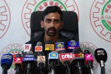 தோட்ட மக்களை பாதுகாக்காத தம்மிக்க பெரேரா நாட்டை எவ்வாறு மீட்பார்: ஜீவன் தொண்டமான் கேள்வி (Photo)