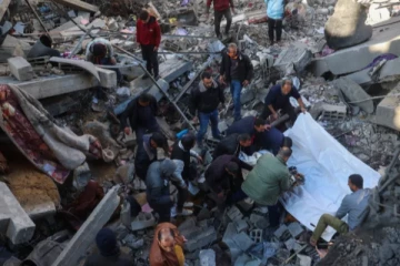 இரவு முழுவதும் தாக்குதல் ; காசாவில் சிறுவர்கள் உள்ளிட்ட 80 பேர் உயிரிழப்பு