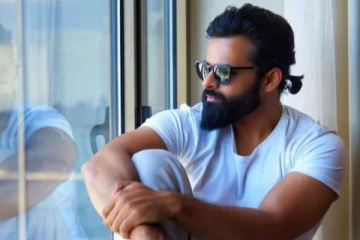 பேரதிர்ச்சி... விபத்தில் சிக்கி சிகிச்சை பெற்ற இளம் நடிகர் கோமாவில்! கதறும் ரசிகர்கள்