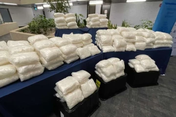 கனடிய எல்லை பகுதியில் 400 கிலோகிராம் போதைப்பொருள் மீட்பு