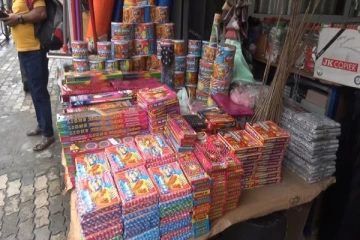 தீபாவளிப் பண்டிகை கால பட்டாசு விற்பனையில் பாதிப்பு