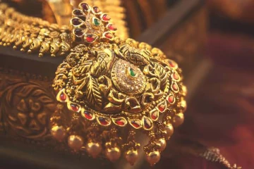 வார இறுதியில் உச்சத்தில் தங்கம் விலை - இன்றைய நிலவரம்