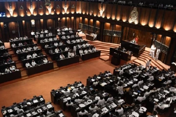 ஆங்கில மொழி பாடநெறியில் கலந்துக்கொள்ளாத எம்.பிக்கள்