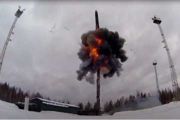 உக்ரைன் எல்லையில் அணு ஆயுத போர் பயிற்சியில் ரஷ்யா.. அதிகரிக்கும் பதற்றம்..