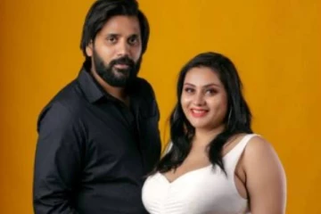 கர்ப்பமாக இருக்கும் நேரத்தில் நடிகை நமீதா எடுத்த போட்டோ ஷுட்- சிவப்பு நிற உடையில் செம வைரல்