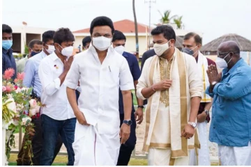 ஷங்கர் மகளுக்கு காலத்துக்கும் பலன் அளிக்கும் கல்யாண பரிசு கொடுத்த முதல்வர்!  என்ன பரிசு தெரியுமா?