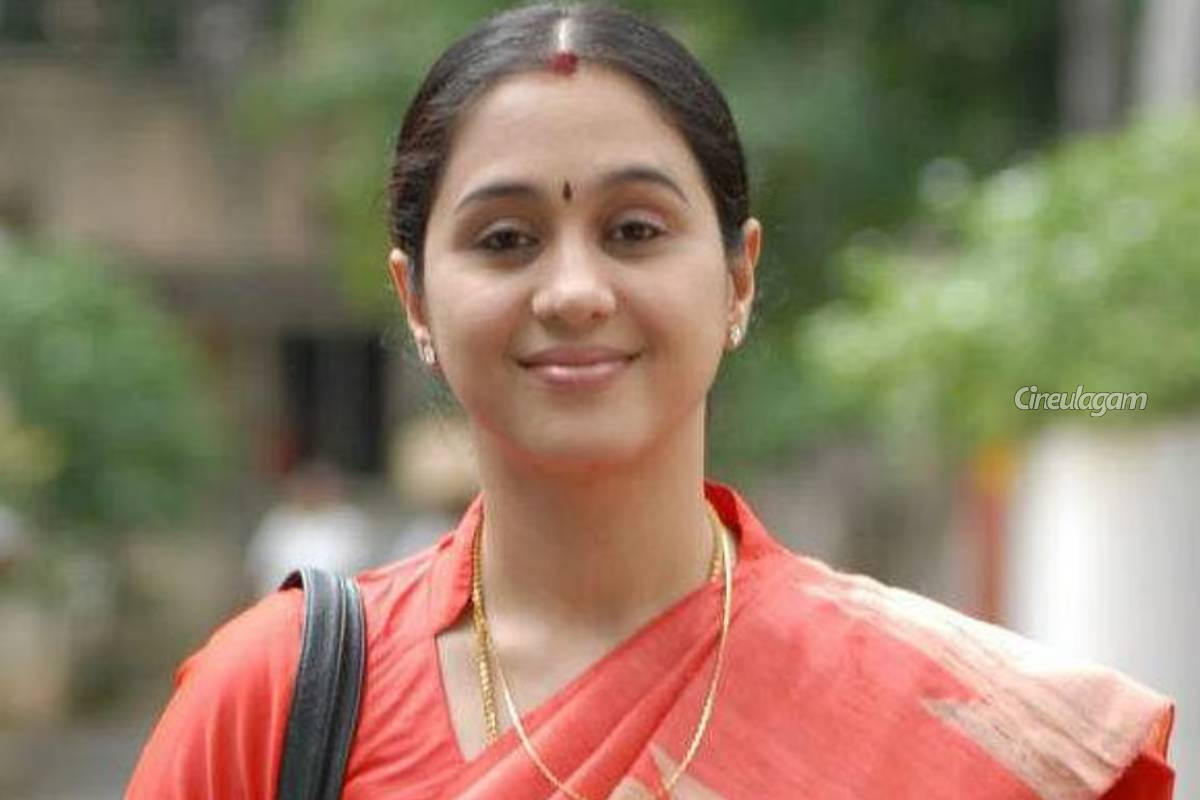 கோலங்கள் சீரியல் புகழ் ஆதியின் வீட்டில் கொண்டாட்டம்... குடும்ப போட்டோ இதோ | Kolangal Serial Actor Aadhi Family Photo