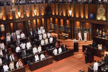 அமைச்சுப் பொறுப்பை வேறொருவருக்கு வழங்கத் தயாராகும் அமைச்சர்