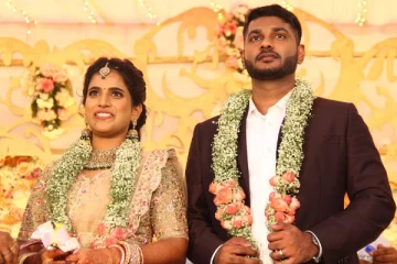 கே.எஸ்.அழகிரி மகள் திருமண வரவேற்பு - சால்வையை வெடுக்கெனெ வாங்கிய சிவக்குமார்!