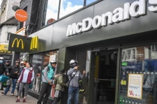 இனி இந்த உணவு பொருட்கள் கிடையாது... பிரெக்சிட் தொடர்பில் உணவகங்கள் விடுத்துள்ள எச்சரிக்கையால் பிரித்தானியர்கள் அதிர்ச்சி