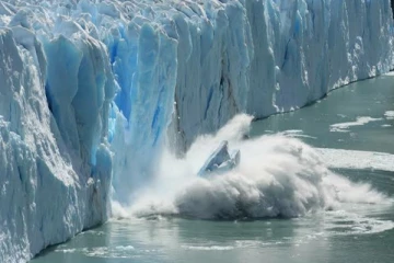 உருகும் பனிப்பாறையில் இருந்து வெளிவரும் ஜாம்பி வைரஸ்கள் : விஞ்ஞானிகள் எச்சரிக்கை