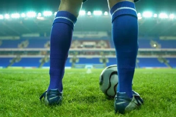 பாரிஸ் விமான நிலையத்தில் கையும் களவுமாக சிக்கிய கால்பந்து நட்சத்திரம்: அதிர்ச்சியில் அதிகாரிகள்