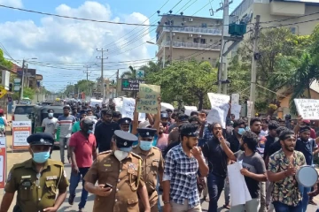 கோட்டாபய அரசாங்கத்திற்கு எதிராக யாழ்.பல்கலைக்கழக மாணவர்கள் போராட்டம்! நேரலையில்..