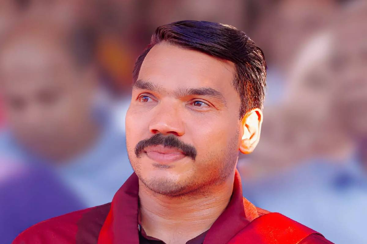 முடிந்தால் தேர்தல் ஒன்றை நடத்திப்பாருங்கள்! அரசாங்கத்துக்கு நாமல் ராஜபக்ச சவால் | Namal Rajapaksa Challenges The Government முடிந்தால் தேர்தல் ஒன்றை நடத்திப்பாருங்கள்! அரசாங்கத்துக்கு நாமல் ராஜபக்ச சவால் | Namal Rajapaksa Challenges The Government