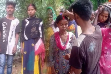 நிஜமான 'காத்துவாக்குல ரெண்டு காதல்'.. ஒரே நேரத்தில் இரண்டு பெண்களை திருமணம் செய்த நபர்