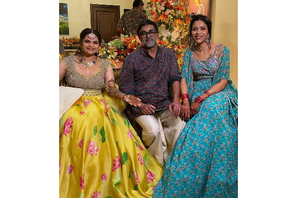 திருமணத்திற்கு தயாரான நடிகை வித்யூலேகா ராமன்- செல்வராகவன் கலந்துகொண்ட Pre Wedding கொண்டாட்ட புகைப்படங்கள் | Vidyu Raman Pre Wedding Celebration