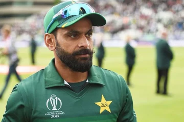 சர்வசேத கிரிக்கெட் போட்டிகளிலிருந்து ஓய்வு பெறுகிறேன் - பாகிஸ்தான் வீரர் அறிவிப்பு - ரசிகர்கள் சோகம்