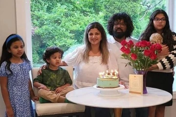 கனடாவில் இலங்கை தமிழரான கணவர் மற்றும் 3 குழந்தைகளுடன் பிறந்தநாள் கொண்டாடிய நடிகை ரம்பா! புகைப்படங்கள்