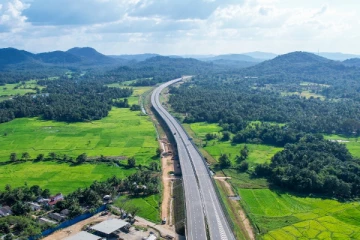 நாட்டுக்கு மூன்று நாட்களில் இவ்வளவு வருமானமா?