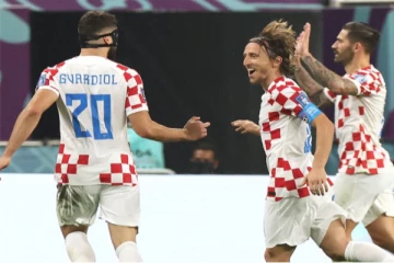 ලෝක කුසලාන පාපන්දු තීරණාත්මක තරගයක ජය ක්‍රෝඒශියාවට