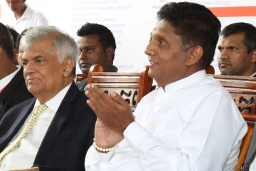 மொட்டுவினரைப் பாதுகாப்பதால் ரணிலே ஜனாதிபதி வேட்பாளராம்! ஐக்கிய மக்கள் சக்தி கூறுகின்றது