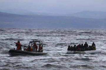 ஆபிரிக்க கடலில் அதிர்ச்சி ; புலம்பெயர்ந்தோருடன் பயணித்த படகு கவிழ்ந்து எழுவர் பலி