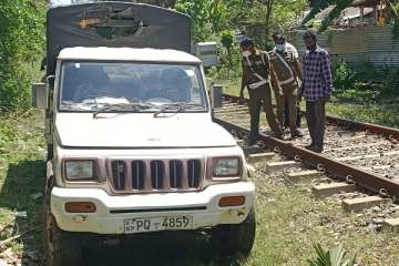 வவுனியாவில் விபத்து : முதியவர் படுகாயம் (Photos)