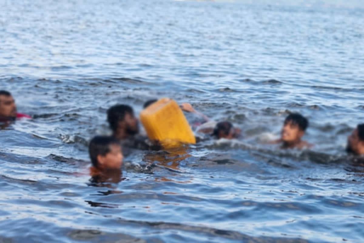 இலங்கையில் தொடரும் சோகம் - நான்கு மாணவர்கள் சடலங்களாக மீட்பு | 3 Students Drown In The Water And Dies