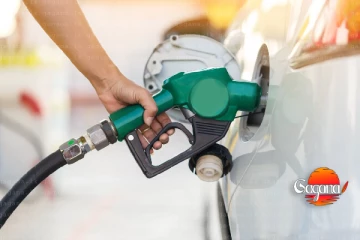 ආයේ වාහනවලට ෂෙඩ්වලින් තෙල් ගහන්නේ බලාගෙන මෙහෙමත් හොරු