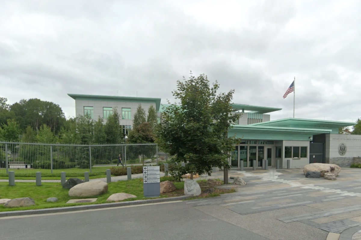 ஒஸ்லோ அமெரிக்கத் தூதரகத்தில் குண்டுவெடிப்பு: பயங்கரவாதச் சதி என நோர்வே பொலிஸாார் சந்தேகம் | Oslo Us Embassy Bombing