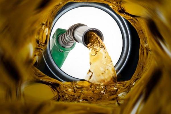 உலகில் பெட்ரோலை மலிவு விலையில் விற்கும் 10 நாடுகள்... யார் முதலிடம்? | Selling Cheapest Petrol Prices