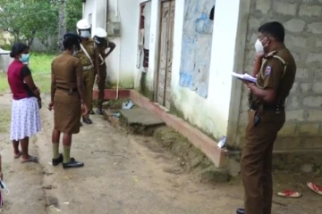 பிறிதொரு நபருடன் இணைந்து கணவனை  அடித்து கொன்ற மனைவி கைது (Video)