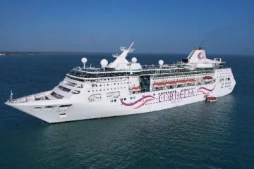 யாழ்ப்பாணம் வந்த இந்திய சுற்றுலா கப்பல்!