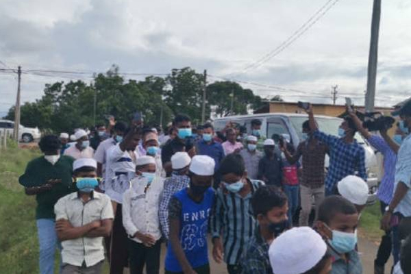 ரிஷாட் பதியுதீனிக்கு வவுனியாவில் வழங்கப்பட்ட அமோக வரவேற்பு! | A Warm Welcome To Rishad Bathiudeen In Vavuniya