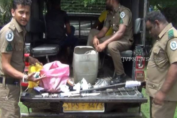 தப்போவ சரணாலயத்தில் வேட்டையாடிய 4 பேருக்கு நேர்ந்த கதி! | 4 Arrested For Hunted In Tappowa Sanctuary