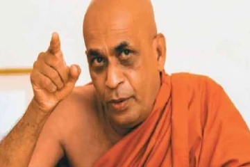 அரச அதிகாரத்தின் ஆசியுடன்  ஜனநாயகத்திற்கு முரணான செயற்பாடுகள் தாராளம் - வெளிச்சம் போட்டு காட்டும் தேரர்
