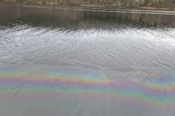 ஸ்கொட்லாந்தில் டீசல் திருட முயற்சி: நதிகளில் கலந்த எரிபொருள் - குடிநீர் விநியோகம் துண்டிப்பு | Diesel Theft Scotland Mixed Fuel In Rivers