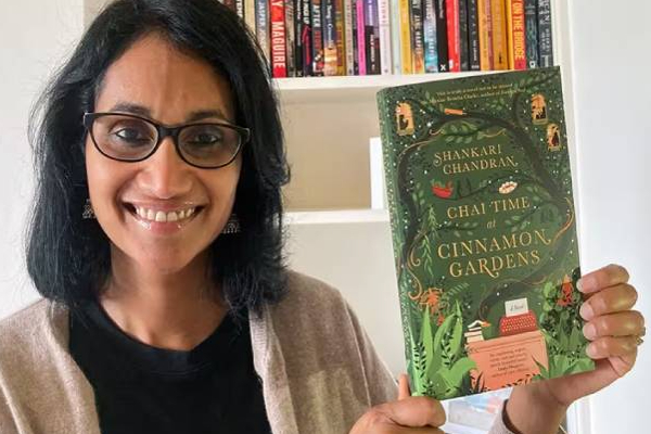 அவுஸ்திரேலியாவில் தமிழ் சட்டத்தரணி சங்கரி சந்திரன் வென்ற விருது! | Tamil Lawyer Shankari Chandran Won An Award In Aus